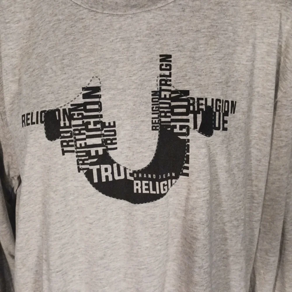 Men's True Religion shirt